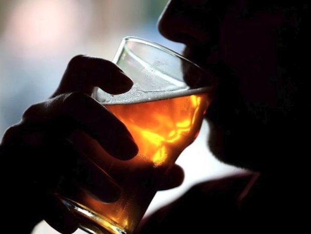 Restaurants plead for to-go alcohol to become permanent in New York State - Vimarsana News